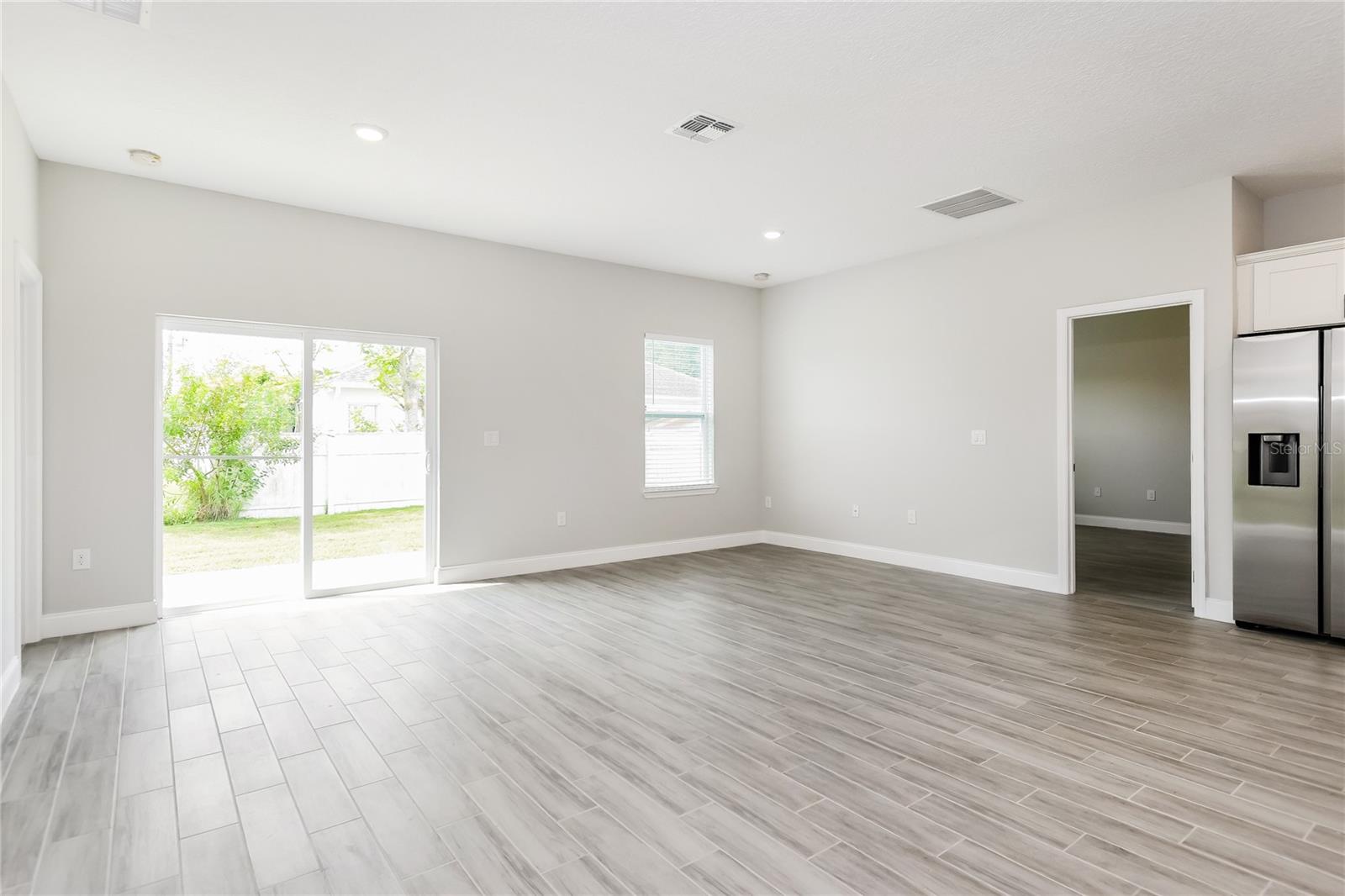 918 NANCY CT