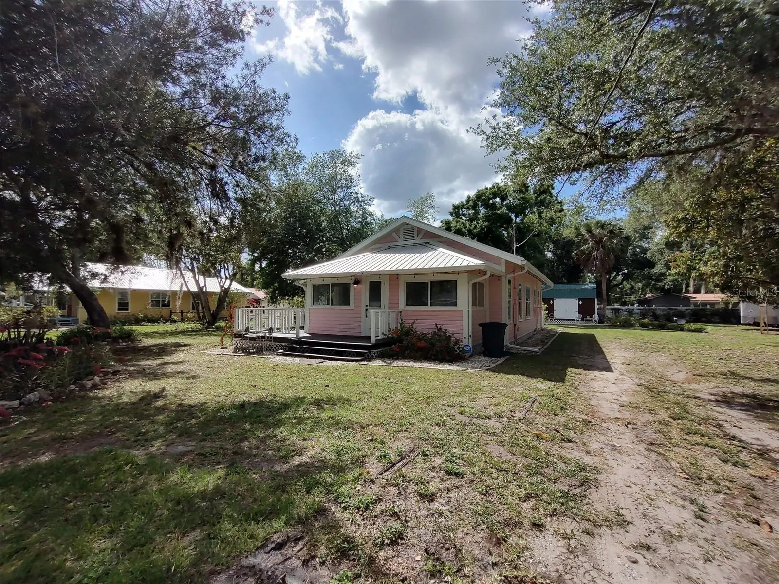 218 S HERNANDO AVE