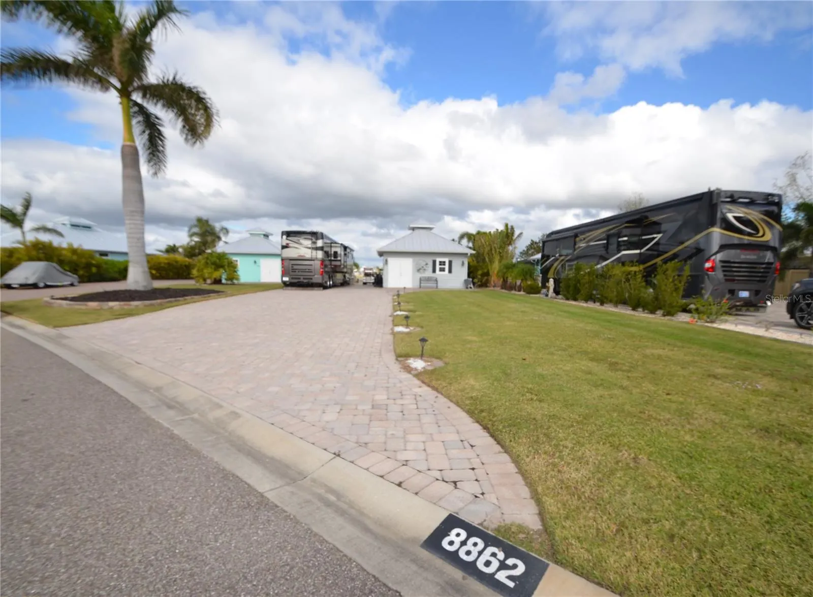 8862 SW SAND CRANE CIR