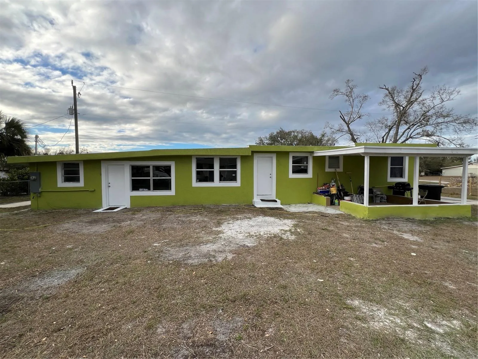 12 GLENDORA AVE
