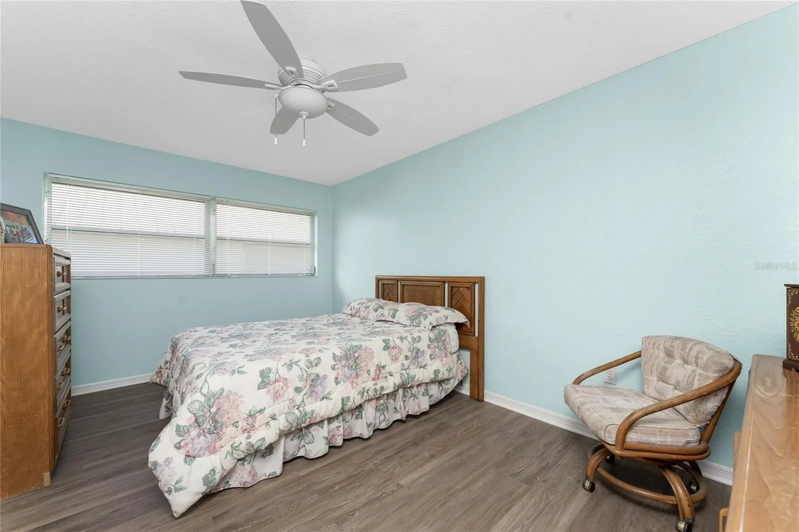 11951 SW KINGSWAY CIR