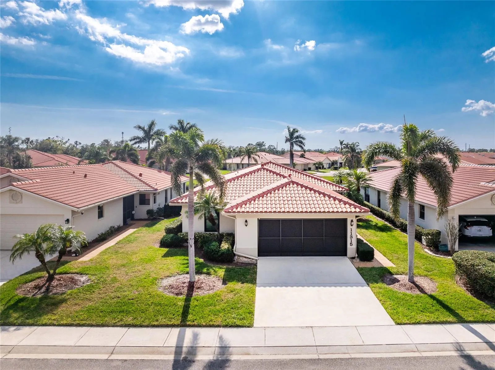 11315 SW ESSEX DR