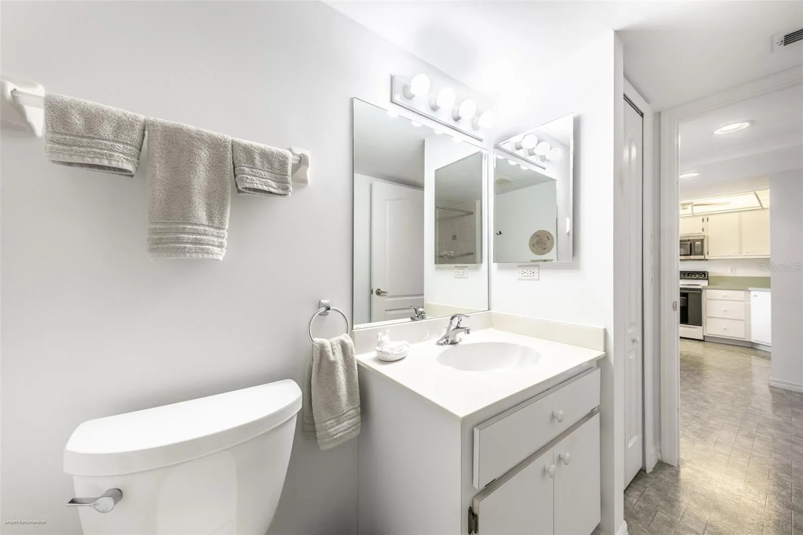 11644 SW EGRET CIR #1902, #1902