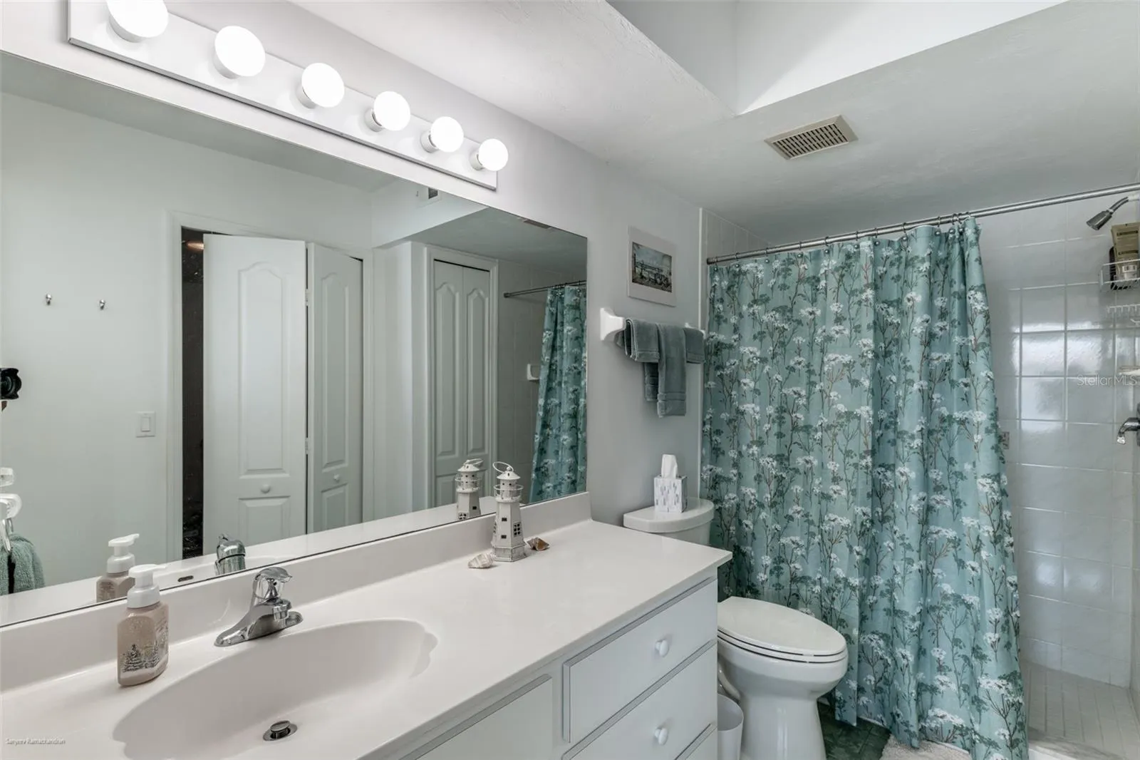 11644 SW EGRET CIR #1902, #1902