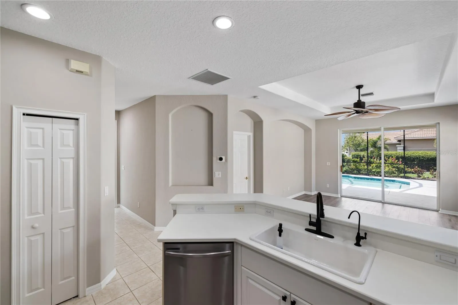 181 PADOVA WAY #19, #19