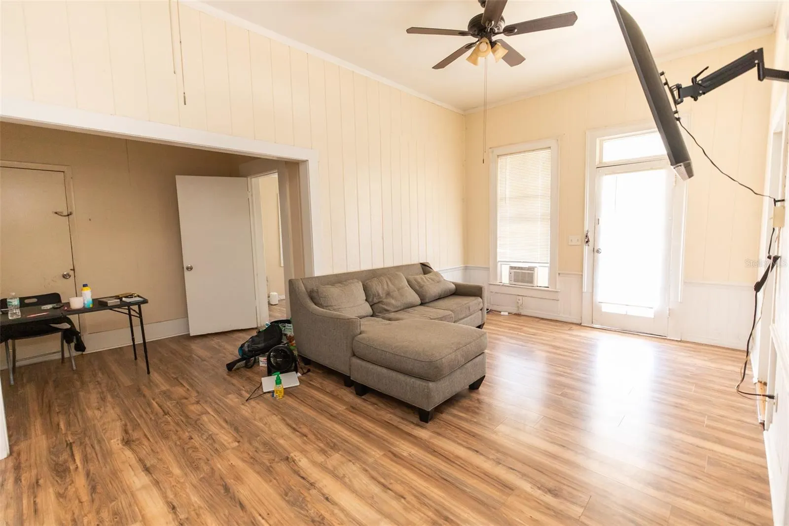 114 N DADE AVE