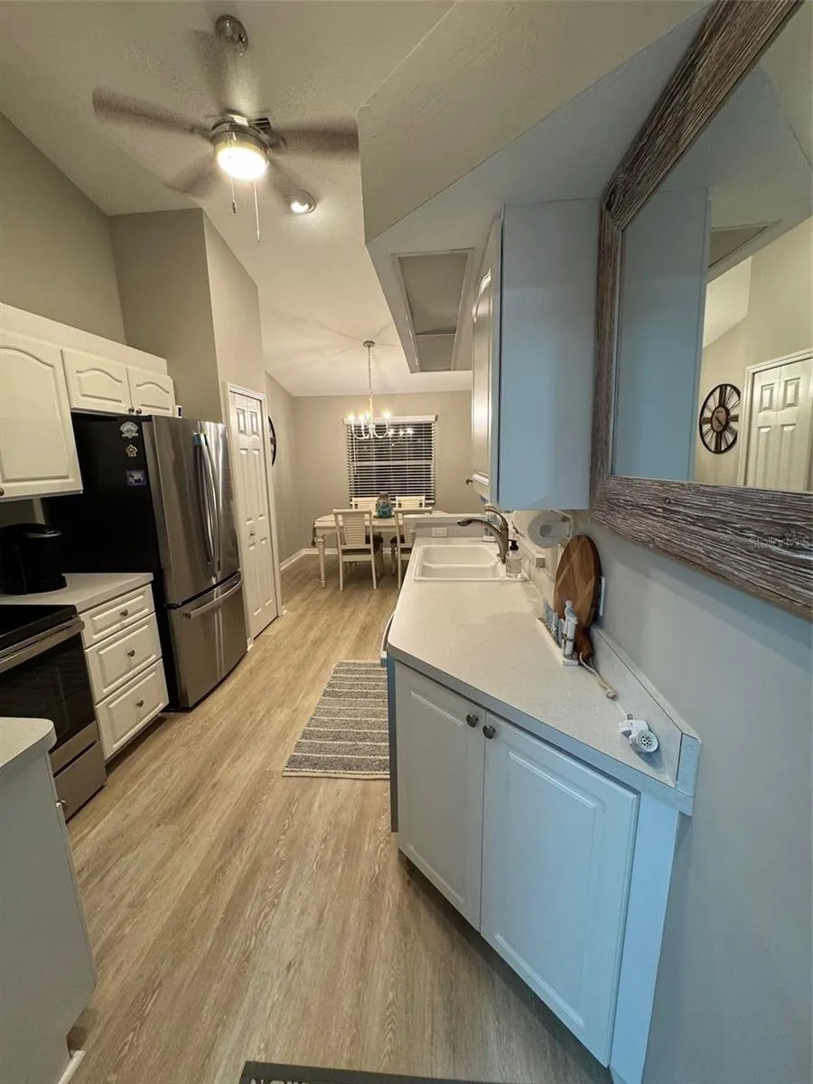 12454 SW KINGSWAY CIR #202, #202