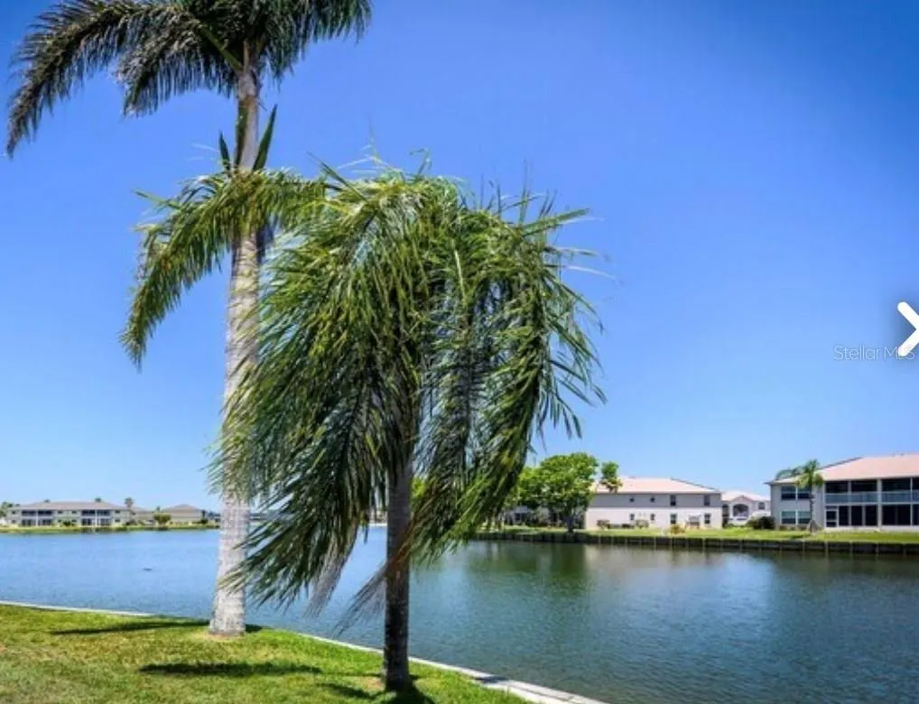 12454 SW KINGSWAY CIR #202, #202