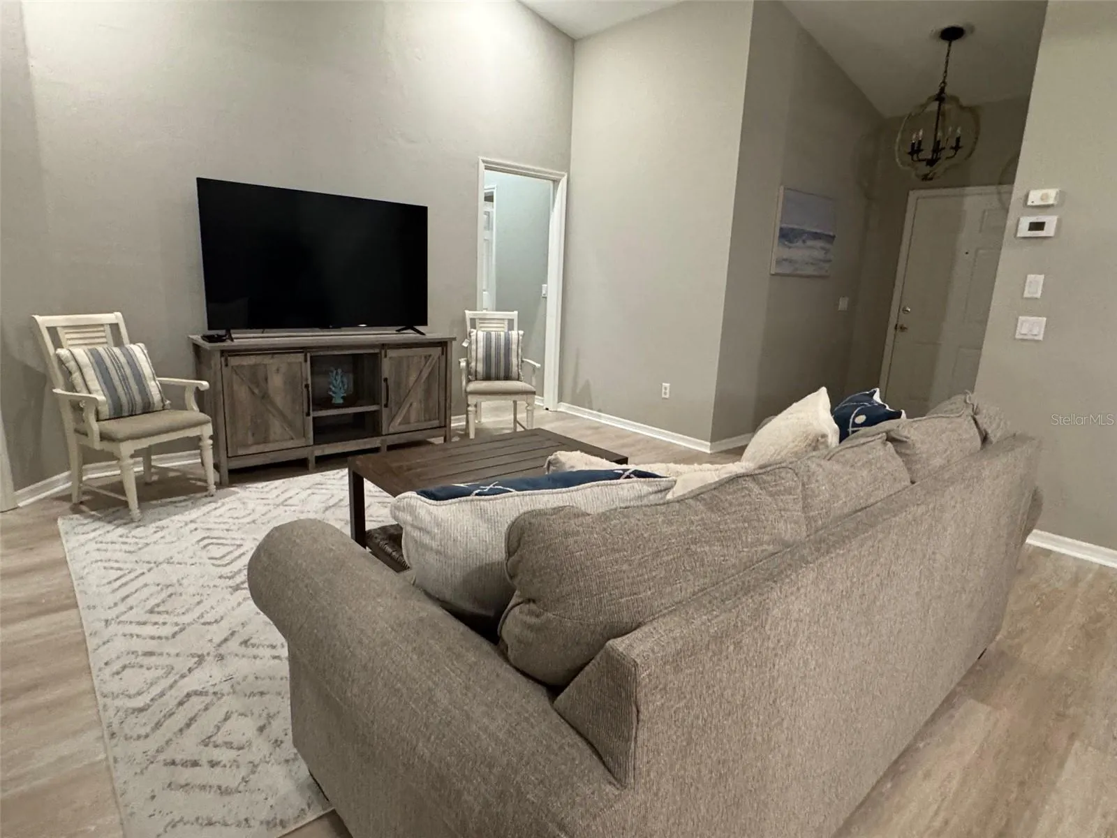 12454 SW KINGSWAY CIR #202, #202