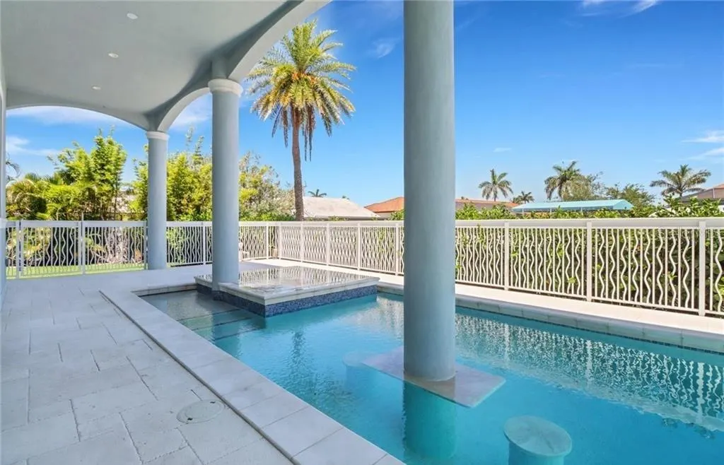 1070 DANA CT