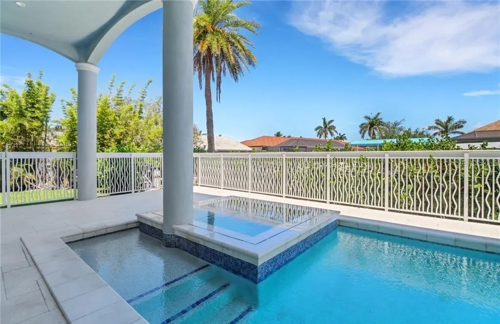 1070 DANA CT
