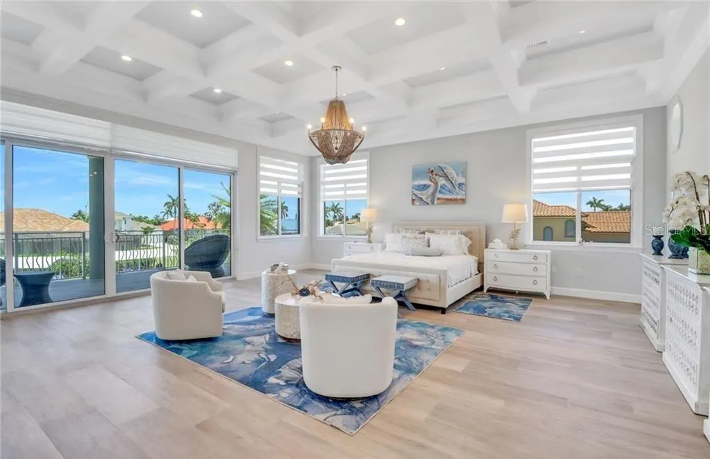 1070 DANA CT