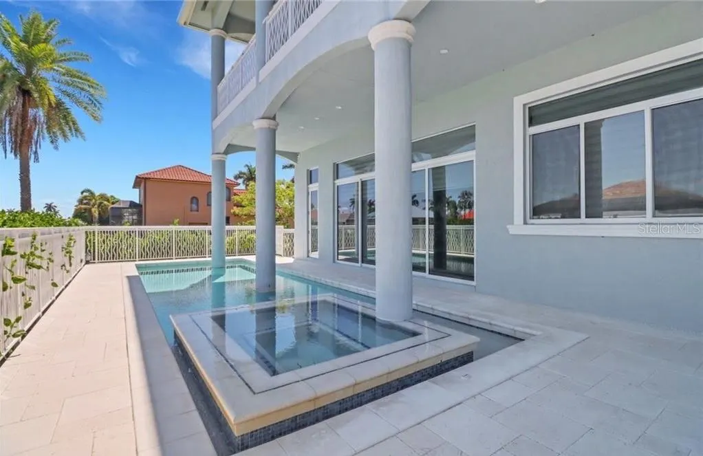 1070 DANA CT