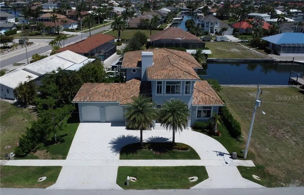1070 DANA CT