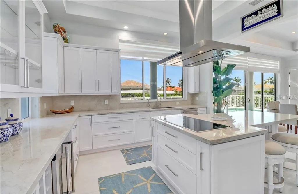 1070 DANA CT
