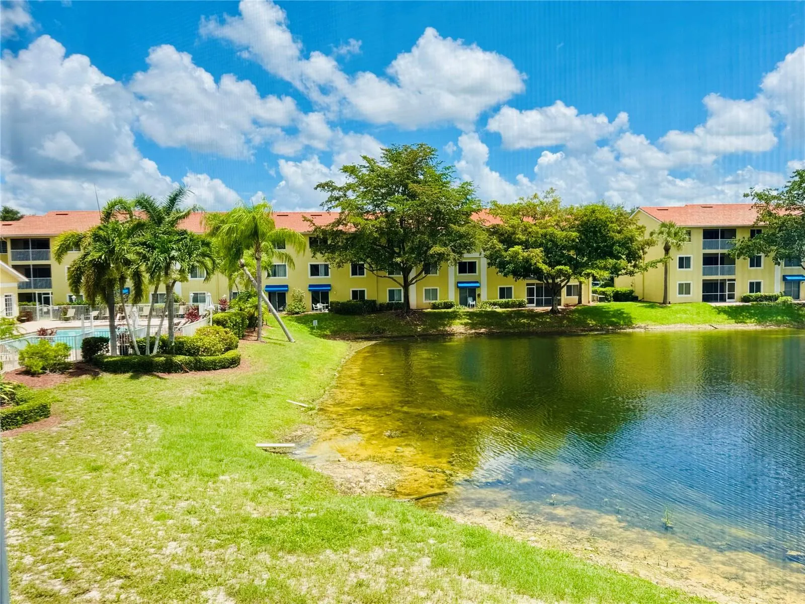 8304 KEY ROYAL CIR #1721, #1721