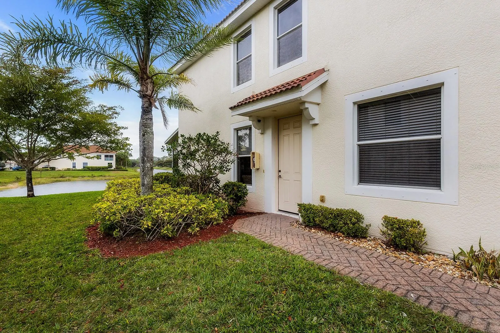 1064 HAMPTON CIR #54, #54
