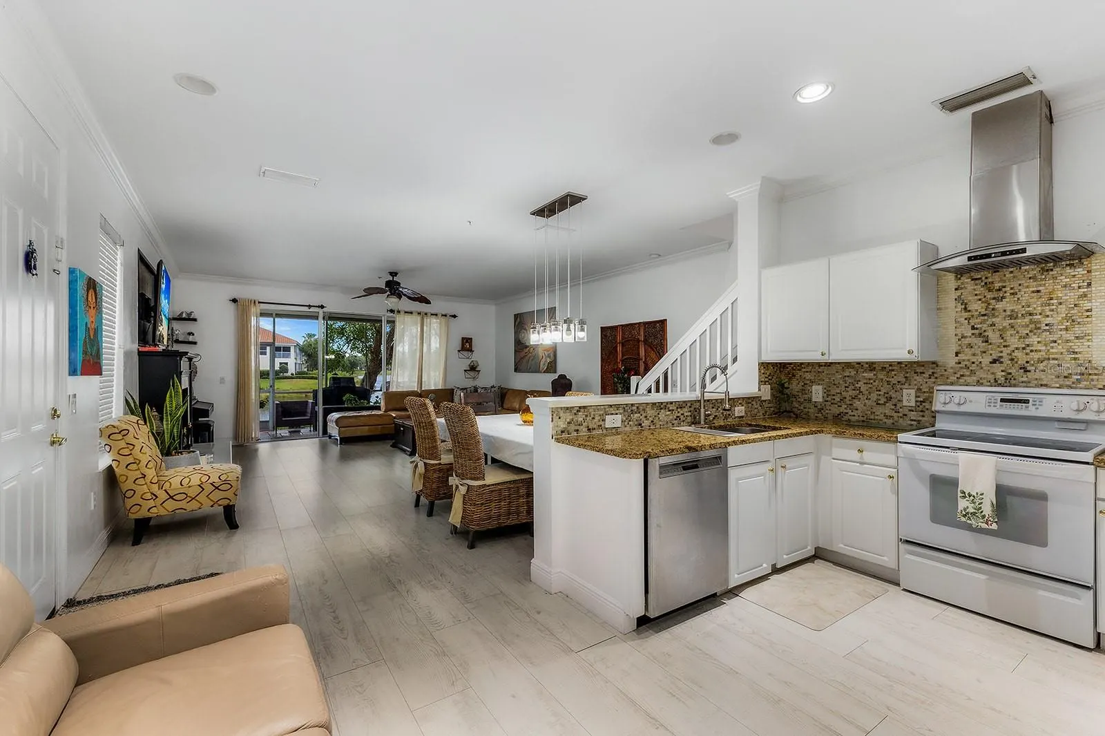 1064 HAMPTON CIR #54, #54