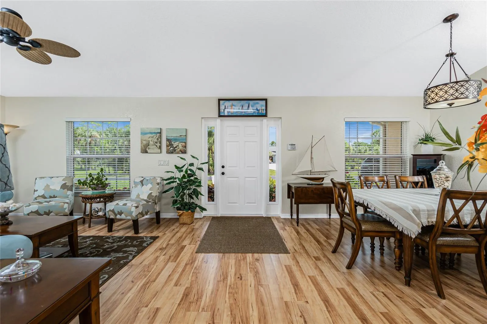 9347 LOYOLA AVE