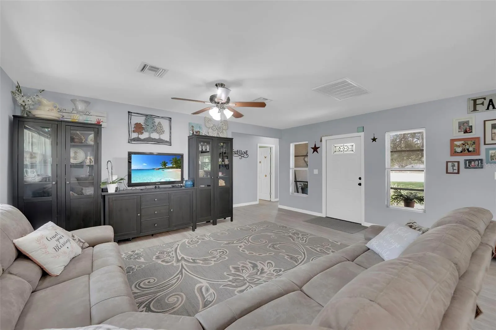 1133 CRESCENT AVE