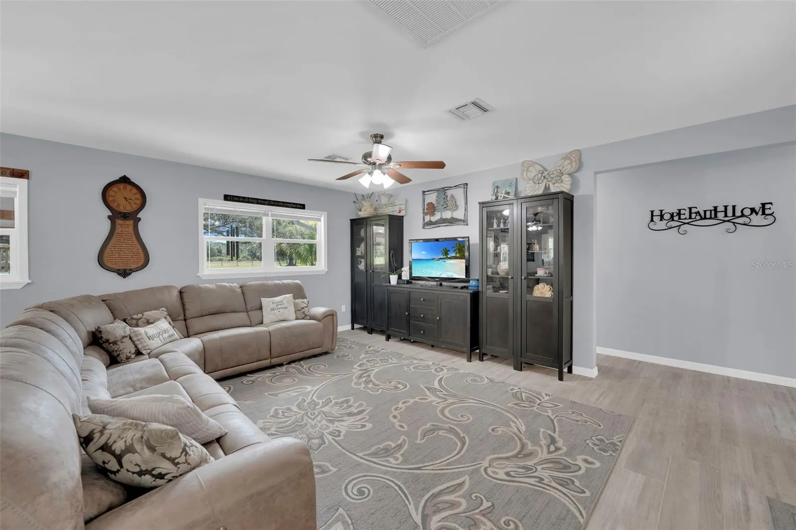1133 CRESCENT AVE