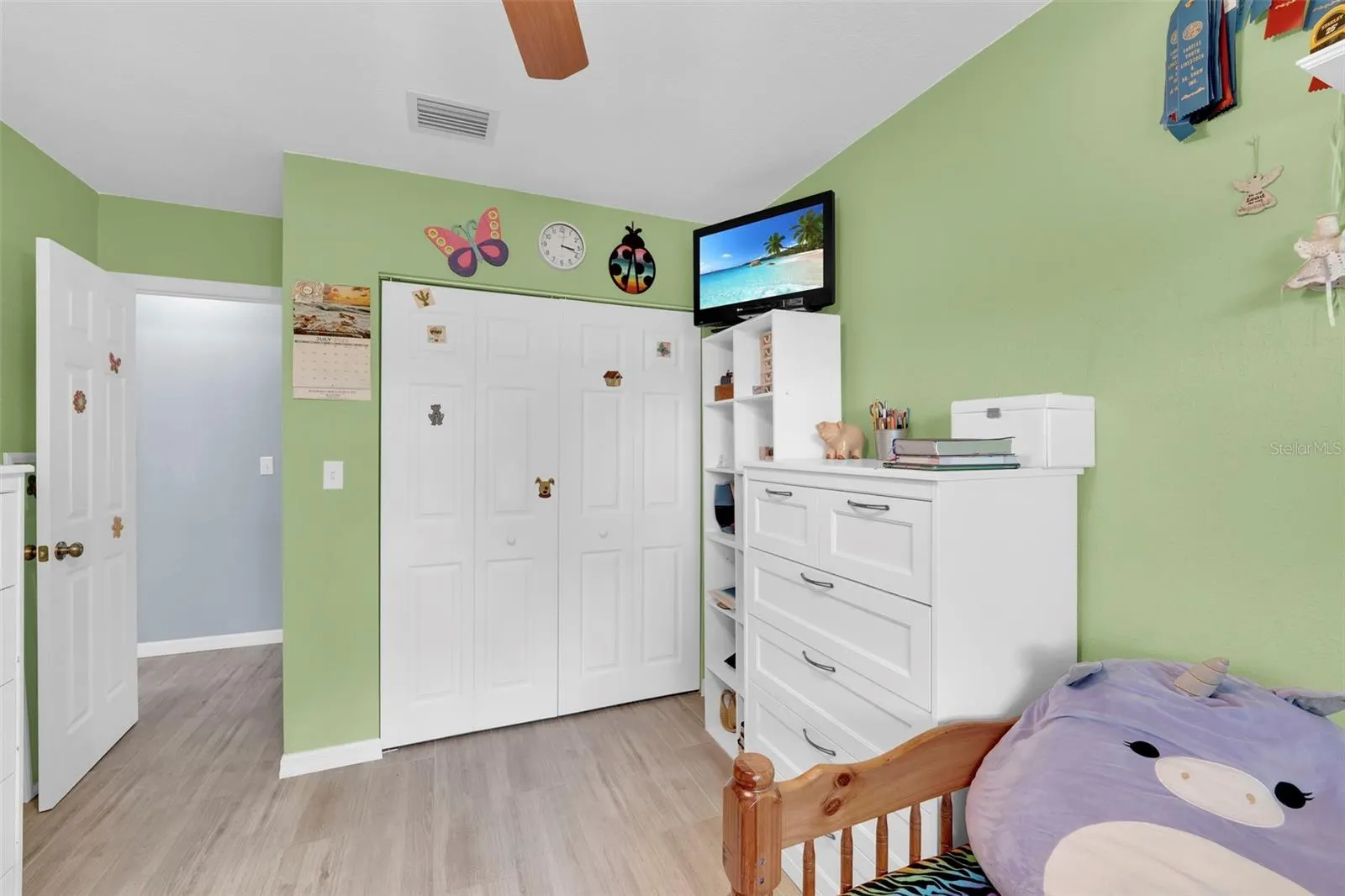 1133 CRESCENT AVE