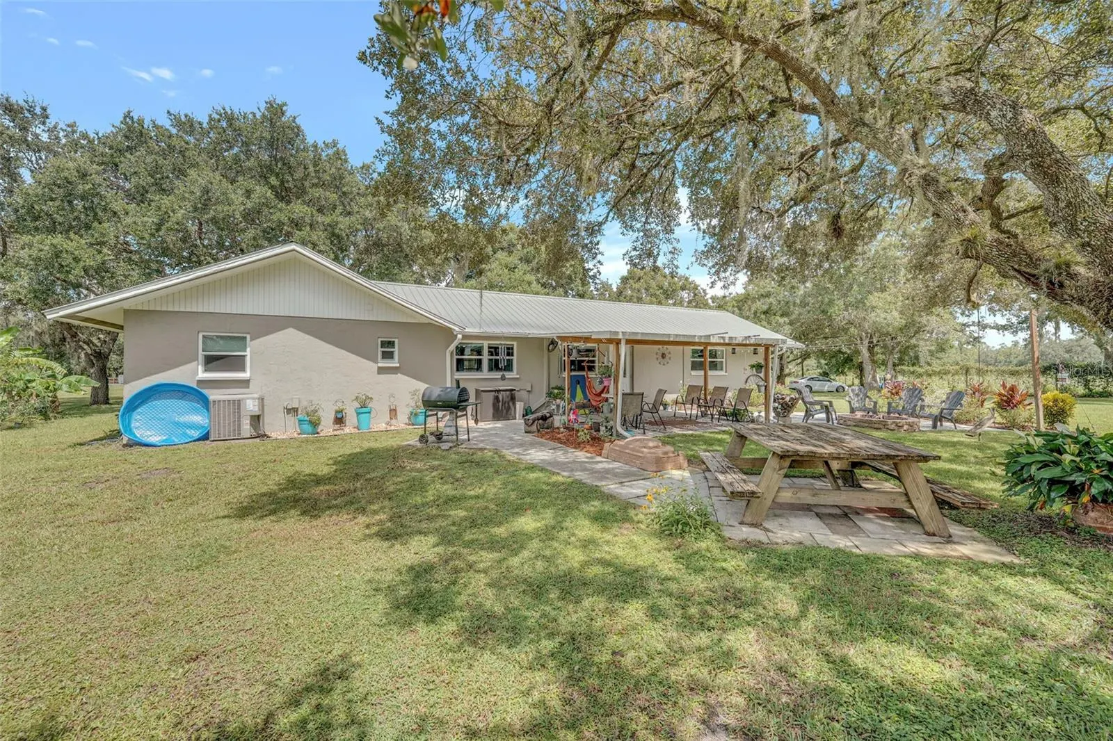 1133 CRESCENT AVE
