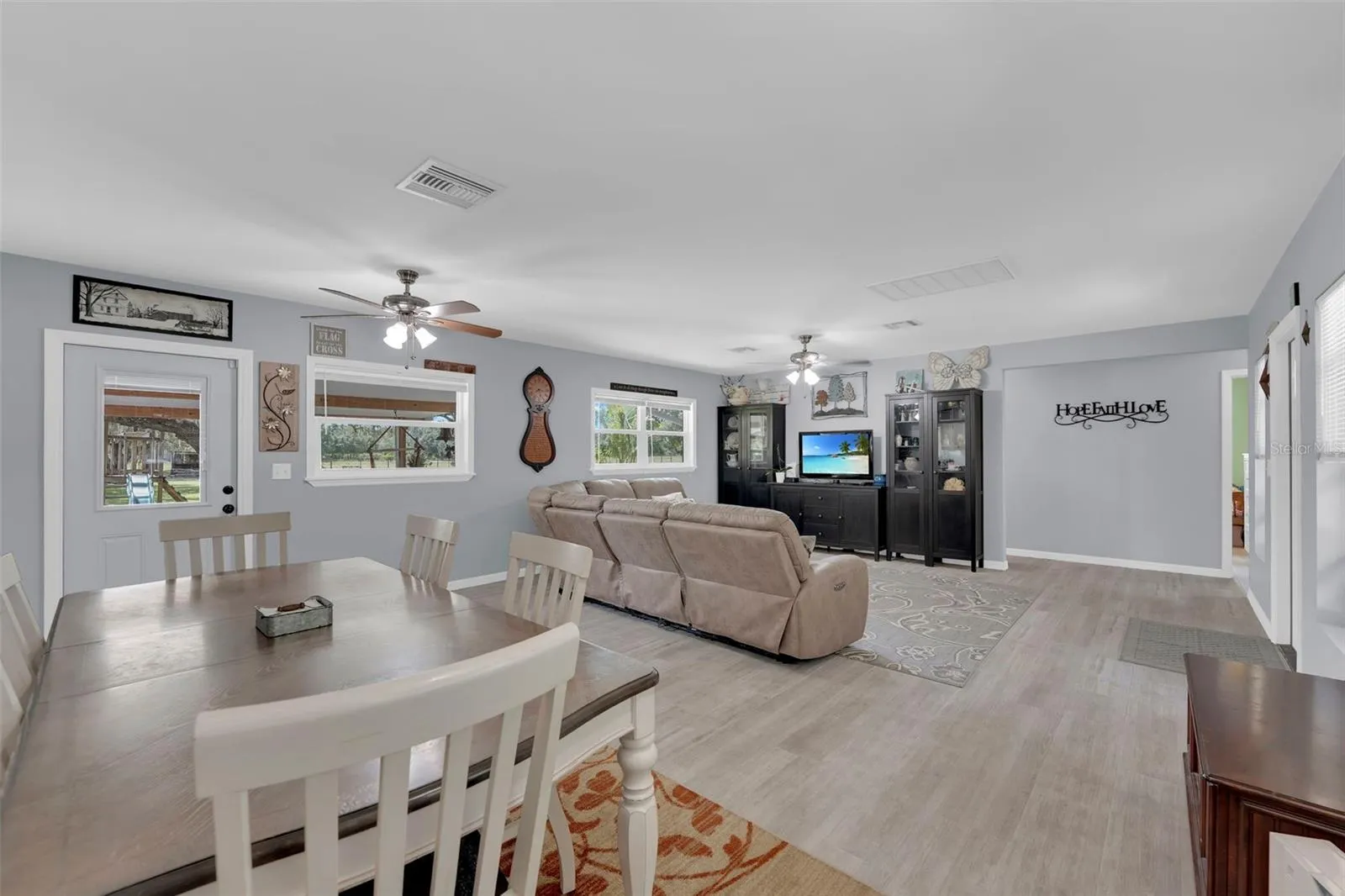 1133 CRESCENT AVE