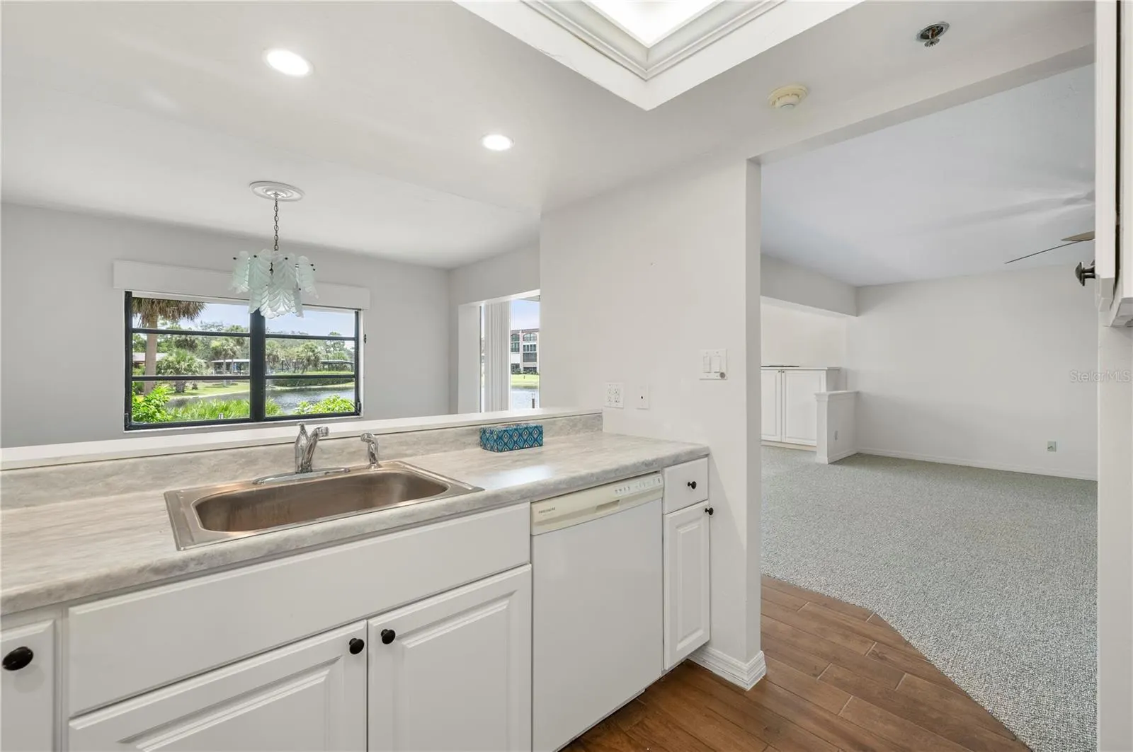23465 HARBORVIEW RD #814, #814