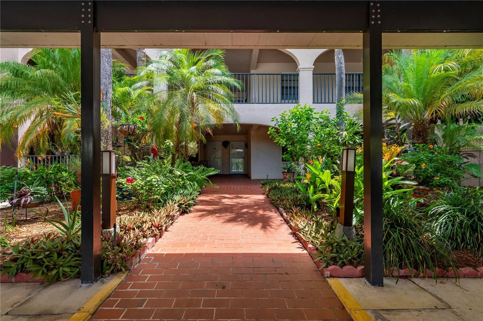 23465 HARBORVIEW RD #814, #814