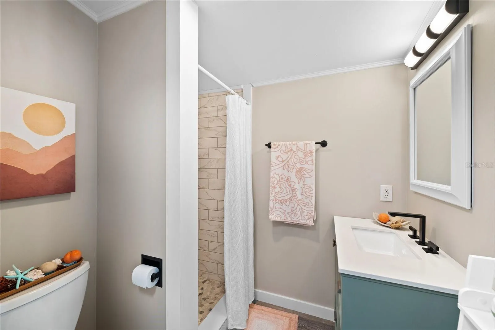 228 LANCER DR