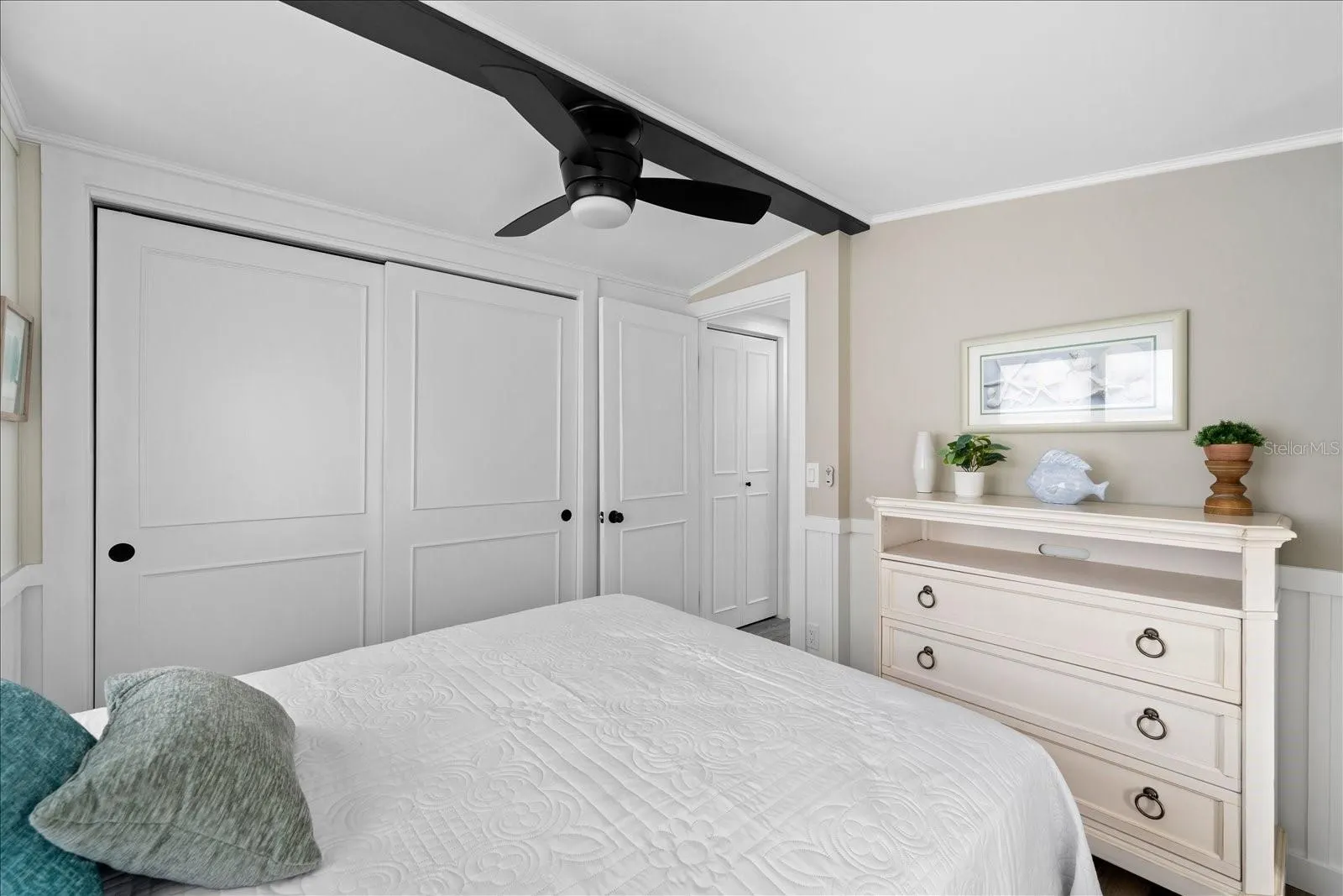 228 LANCER DR