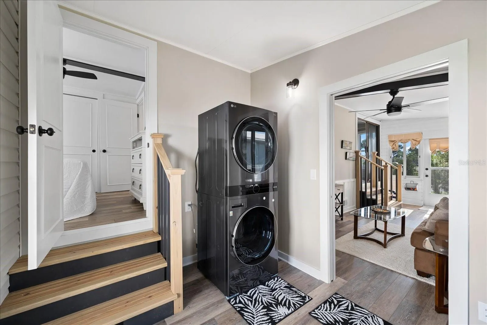 228 LANCER DR