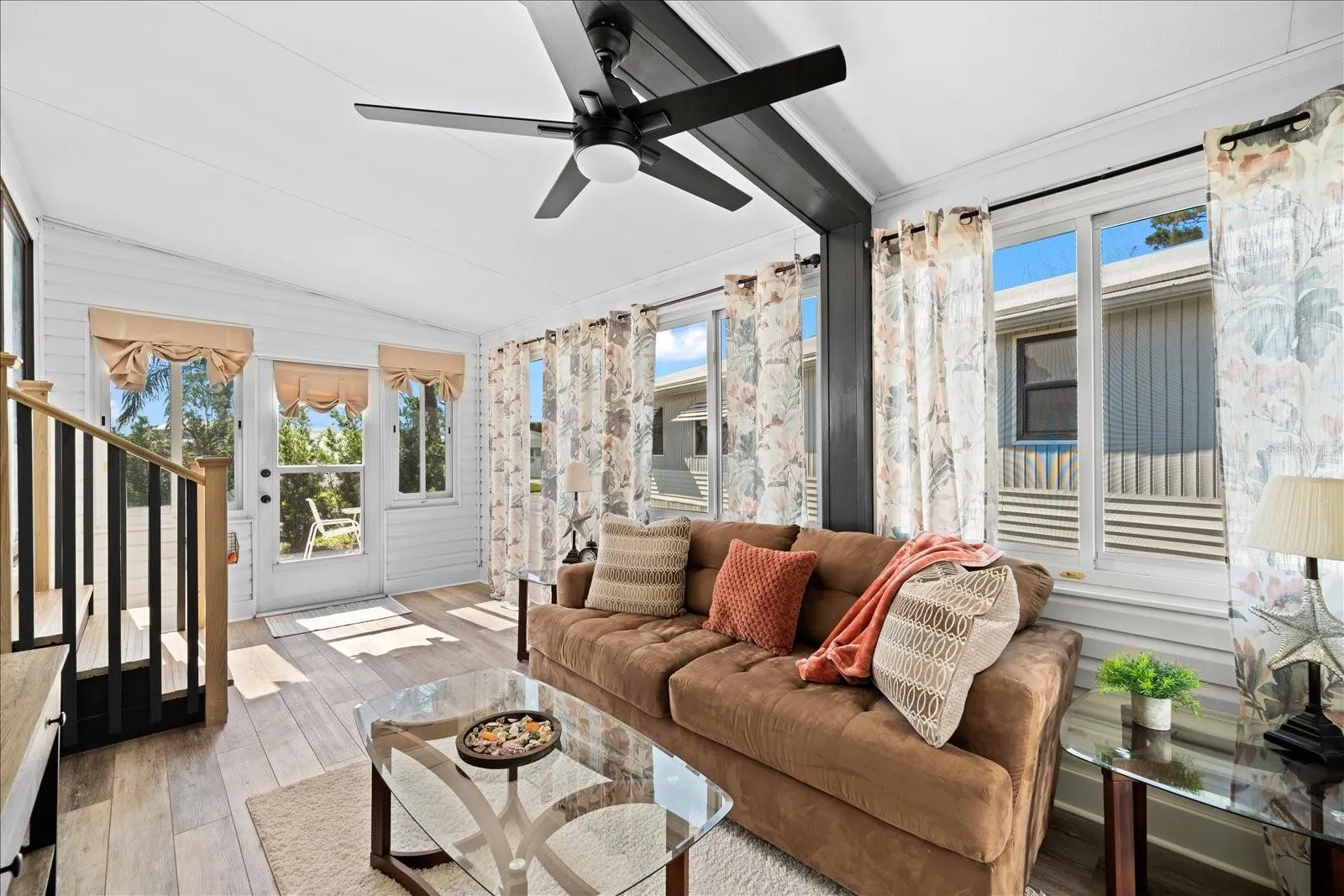 228 LANCER DR