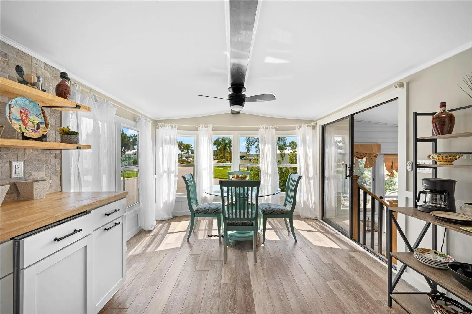 228 LANCER DR