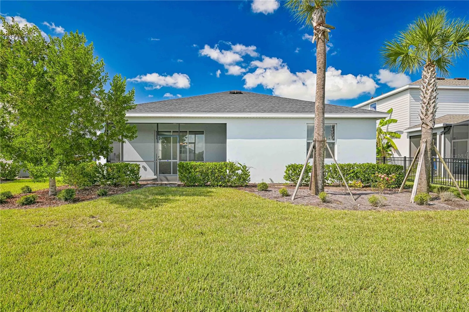 17860 WOODLAND CT