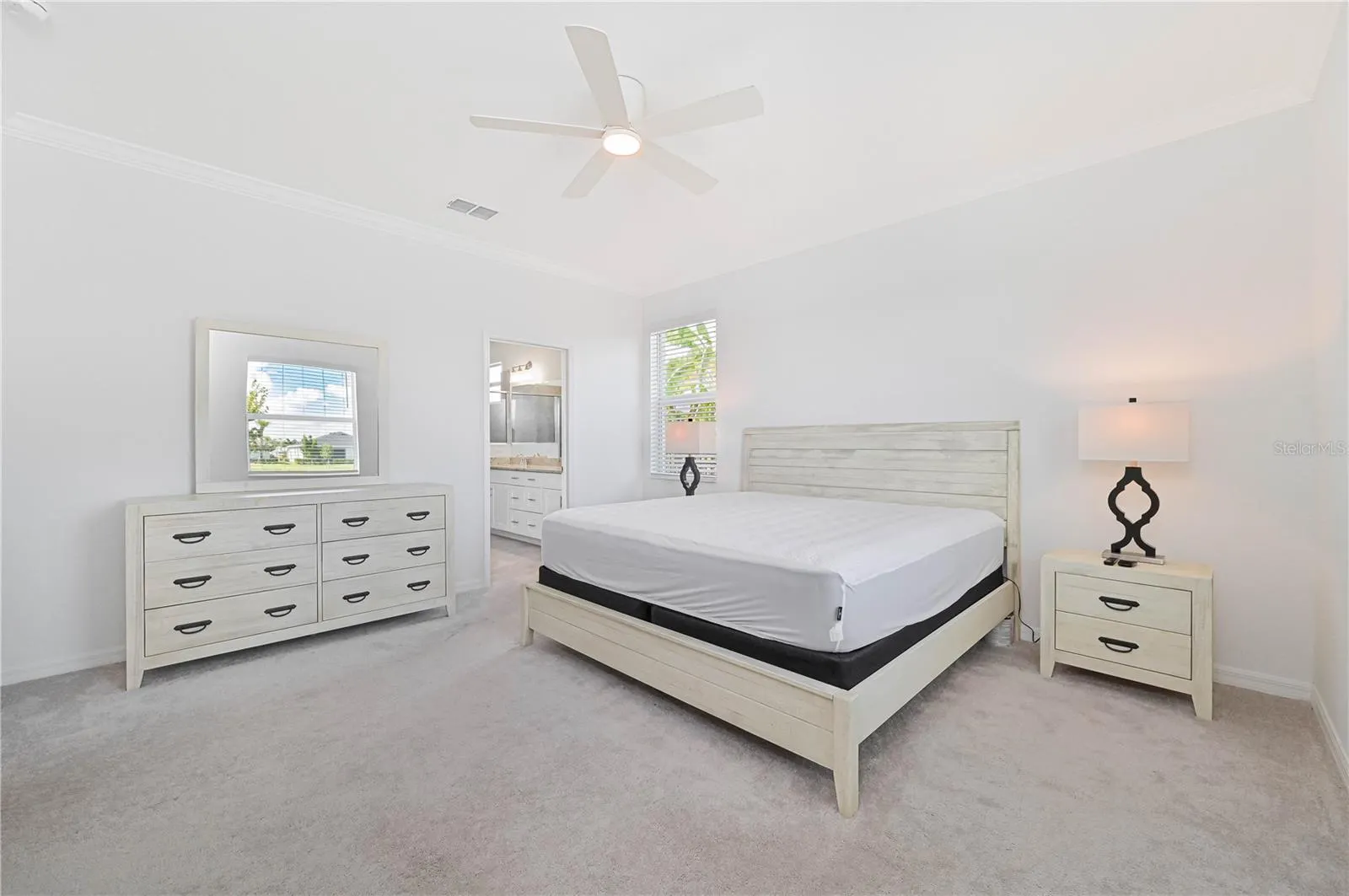 17860 WOODLAND CT