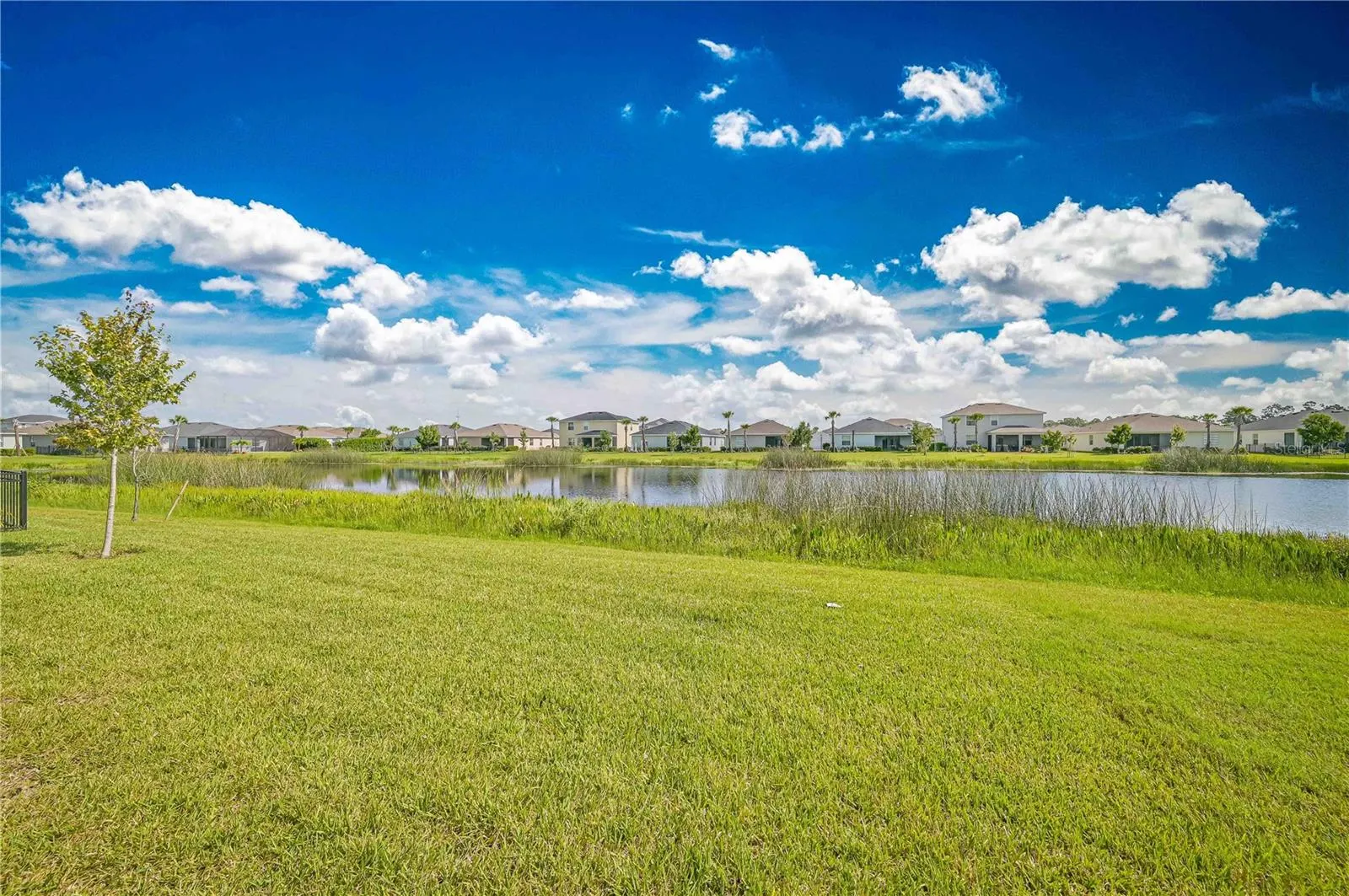 17860 WOODLAND CT