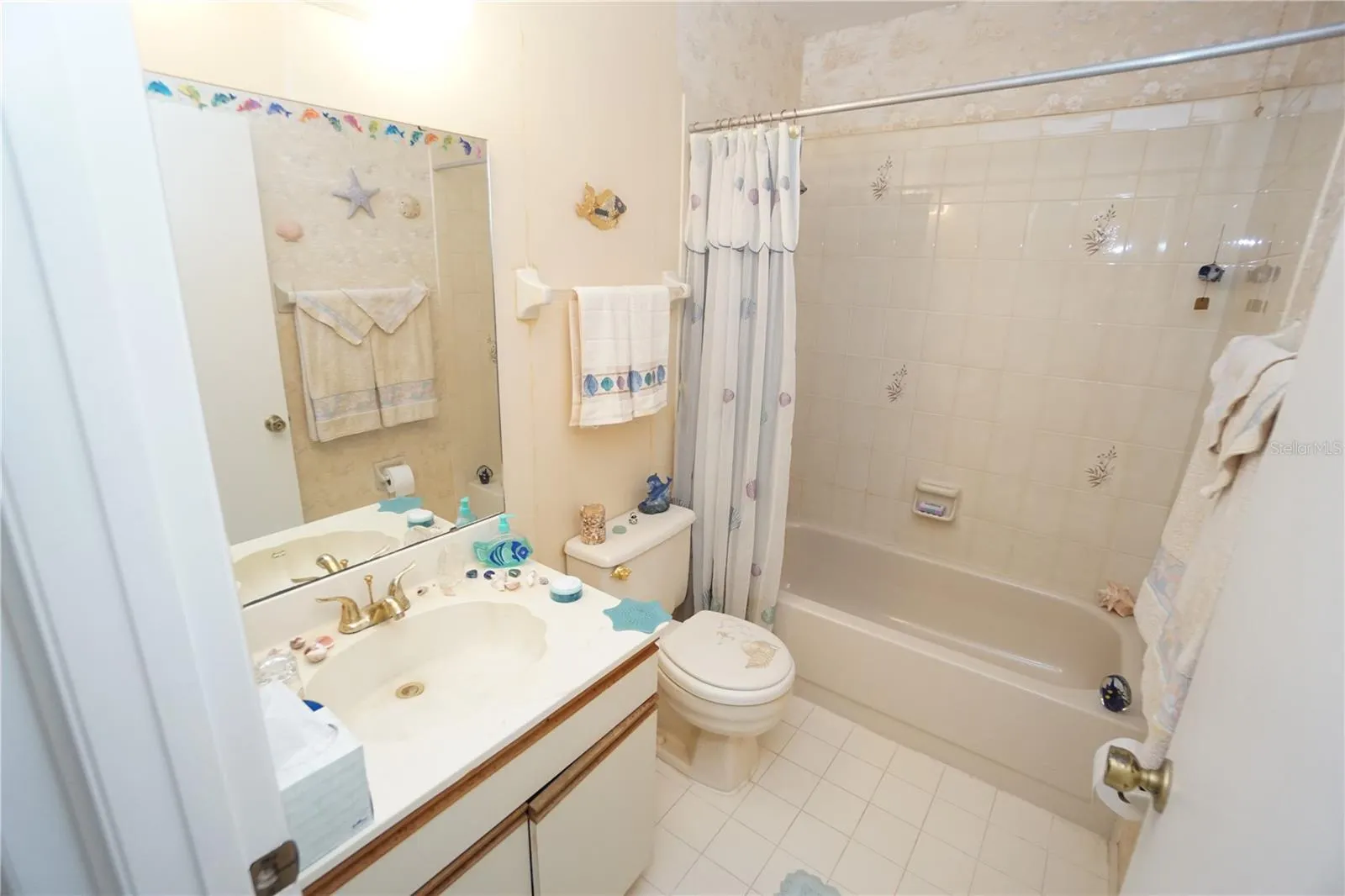 25068 HARBORVIEW RD #4C, #4C