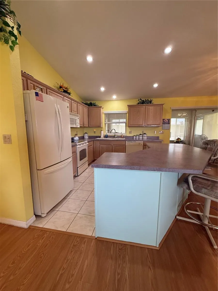 4405 WILLOW TRL