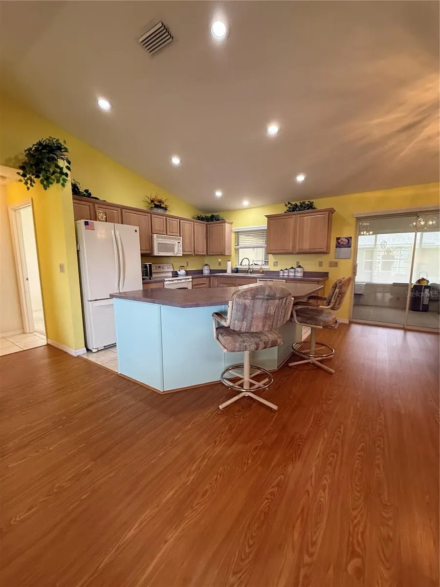 4405 WILLOW TRL