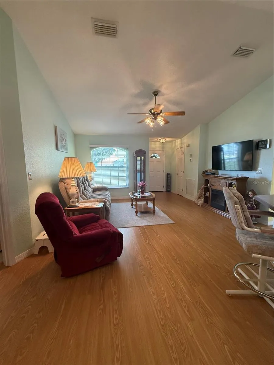 4405 WILLOW TRL