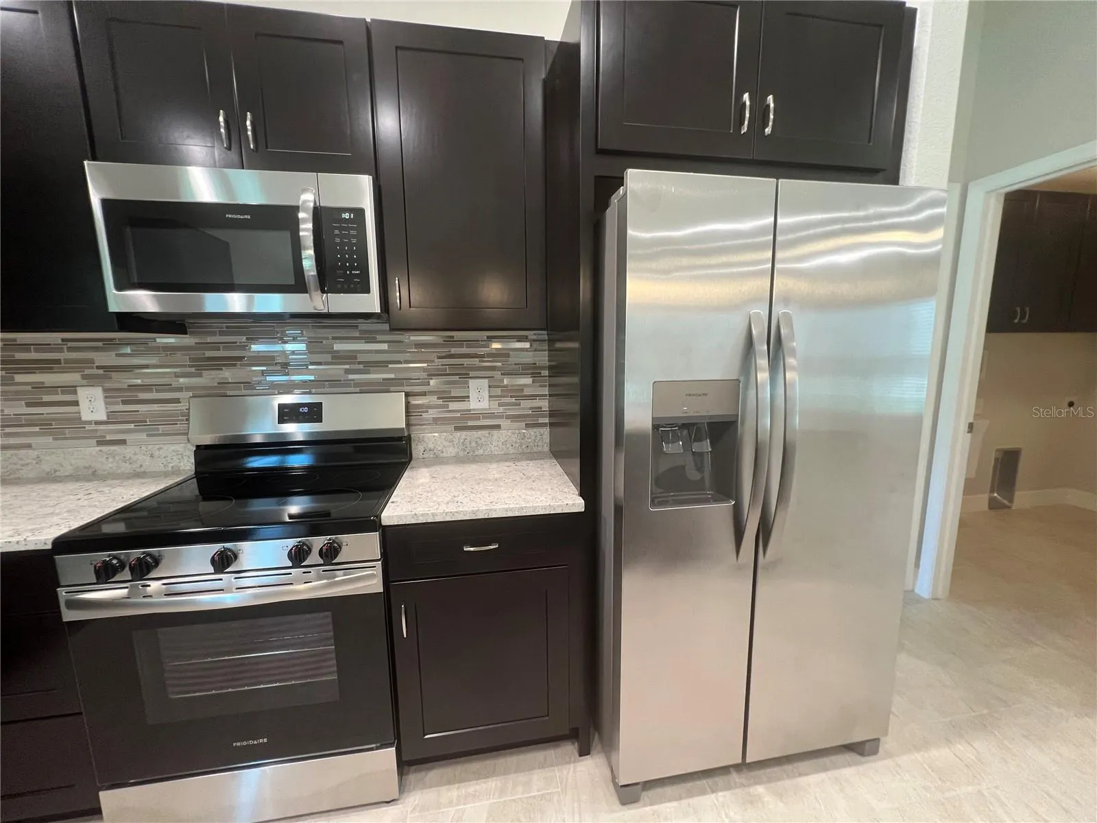 4895 LAS ALMANOS AVE