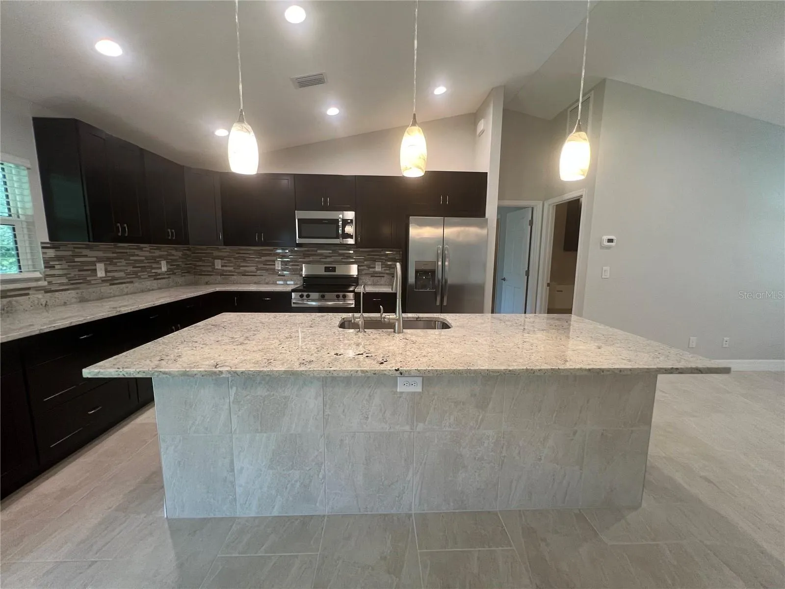 4895 LAS ALMANOS AVE