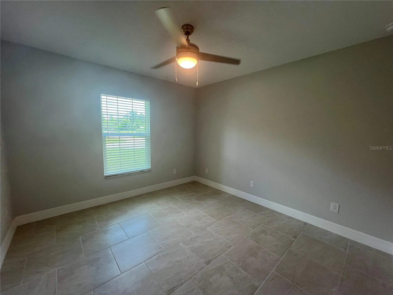 4895 LAS ALMANOS AVE