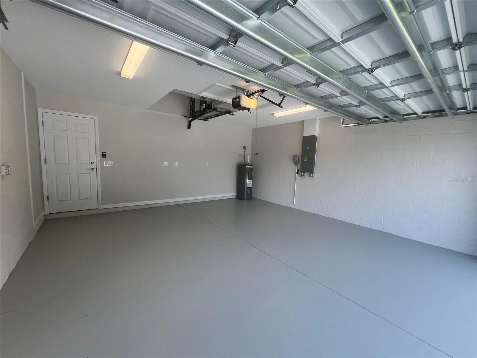 4895 LAS ALMANOS AVE
