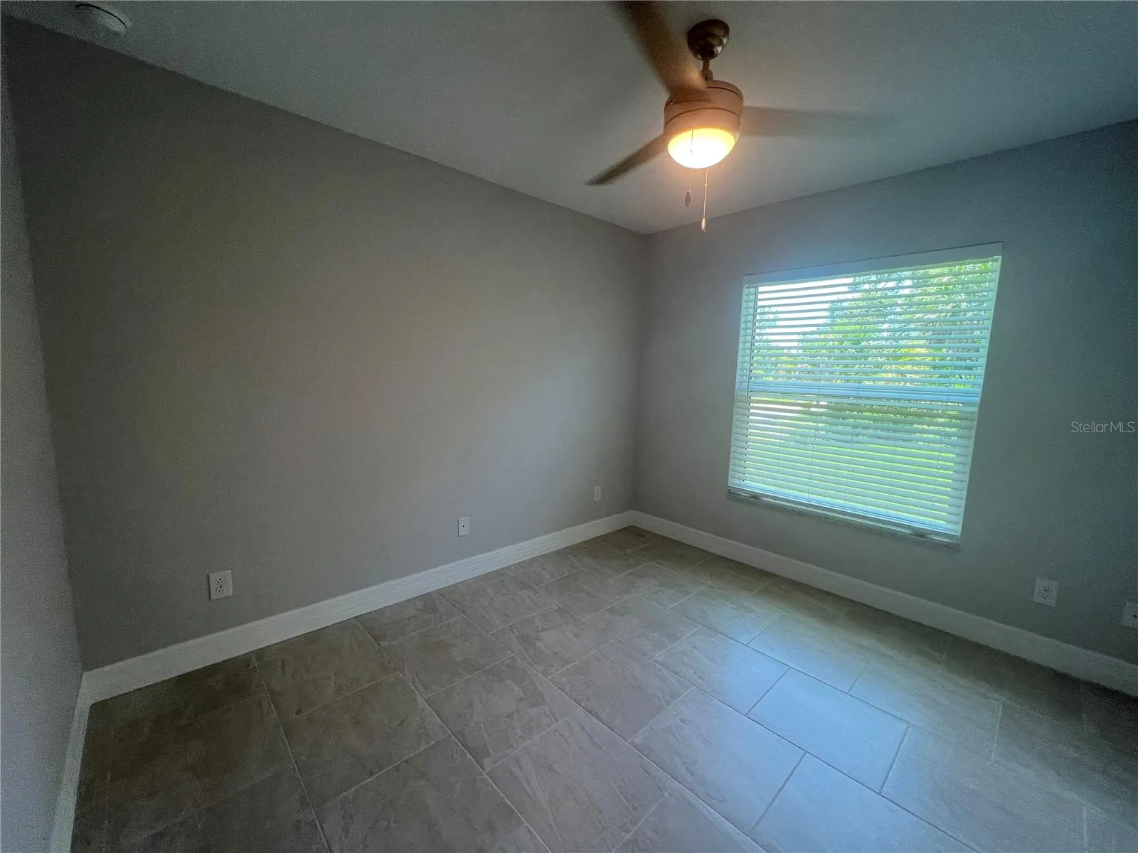 4895 LAS ALMANOS AVE