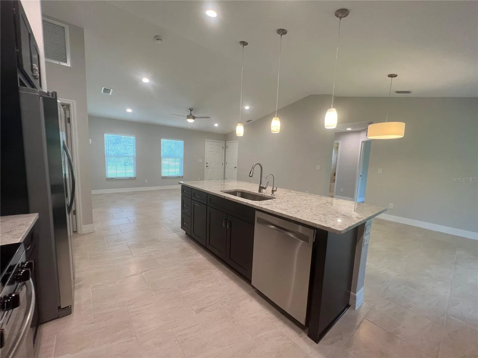4895 LAS ALMANOS AVE