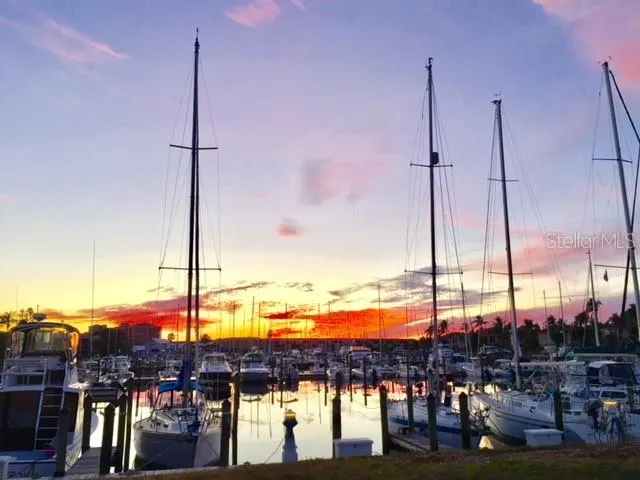 3321 SUNSET KEY CIR #501, #501