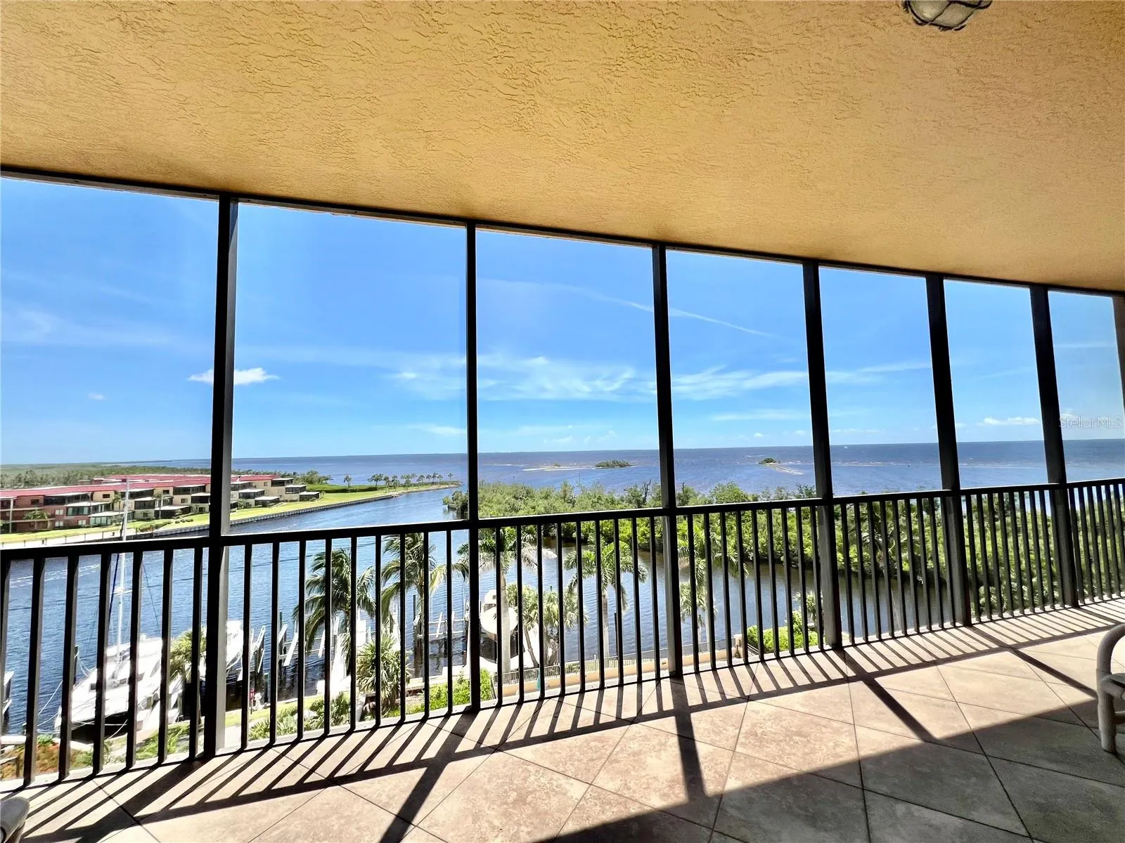 3321 SUNSET KEY CIR #501, #501